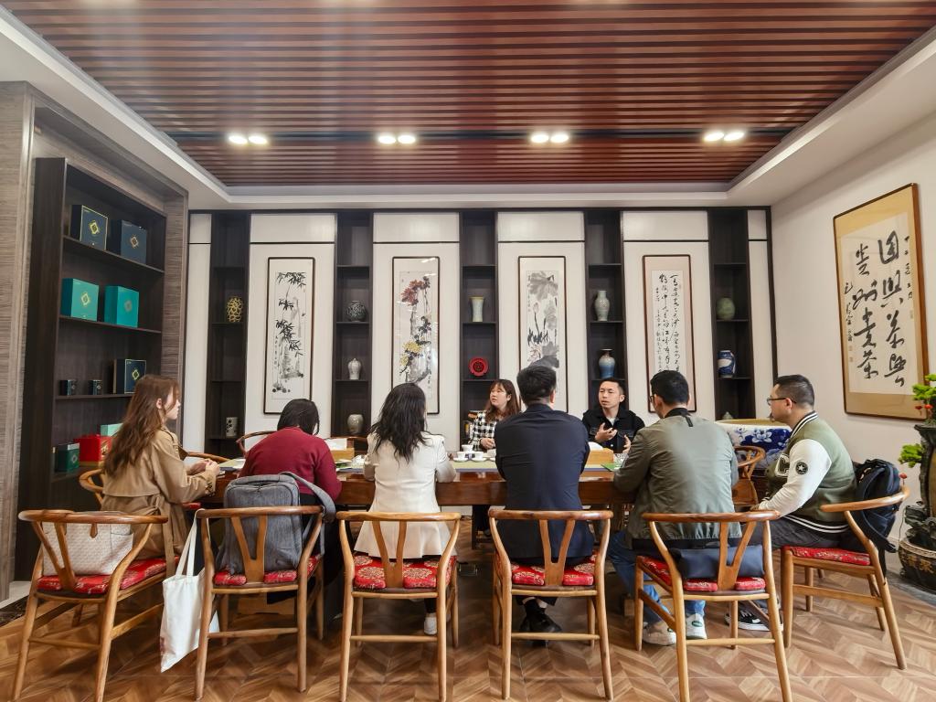 我院党委书记晏超带队赴贵州贵茶（集团）有限公司开展访企拓岗与调研工作