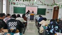 商学院组织学生学习党史